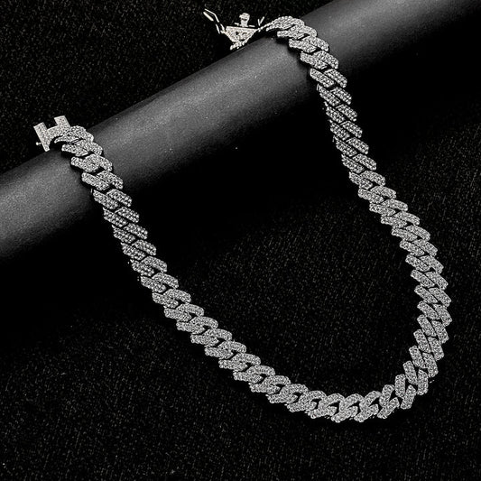 Classic & Iconic Cuban Link – Shine with Confidence
