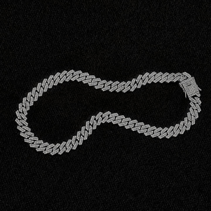 Classic & Iconic Cuban Link – Shine with Confidence